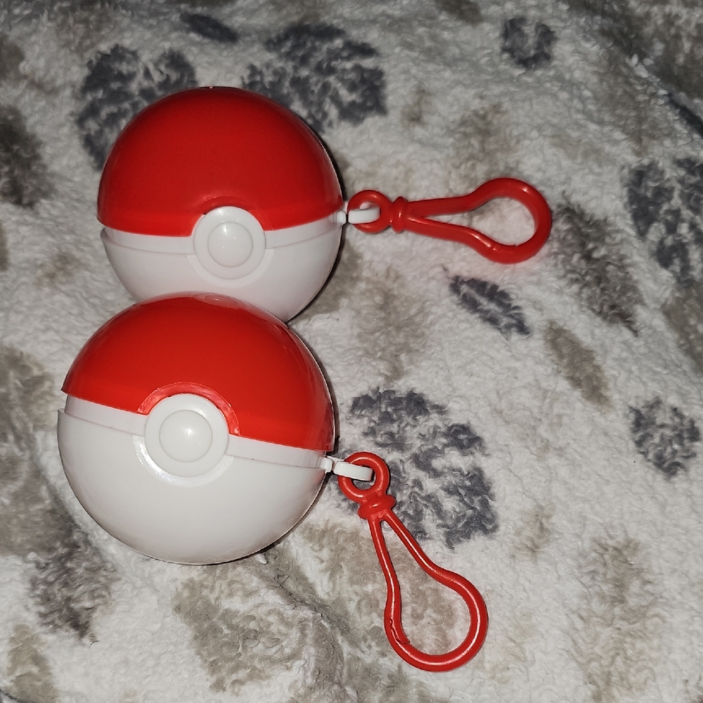 Pokemon Burger King Set Of 2 Poke Balls Keychains BALLS ONLY - Nintendo